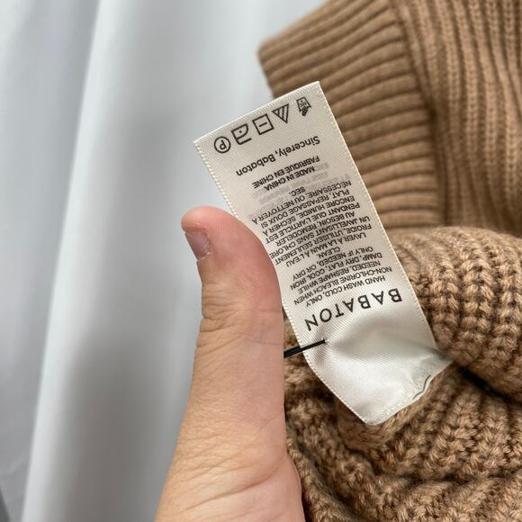 Aritzia Babaton Seek Sweater Cable-knit shoulder pad sweater - Picture 6 of 7